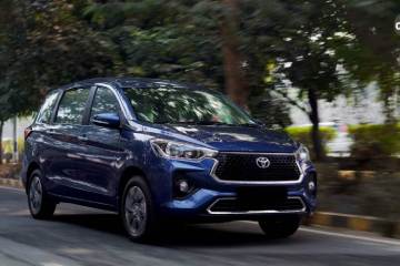 Toyota Rumion V MT 7 STR Ptl
